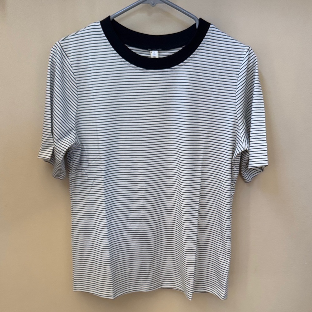 NWT Striped Short-Sleeve Crewneck T-Shirt